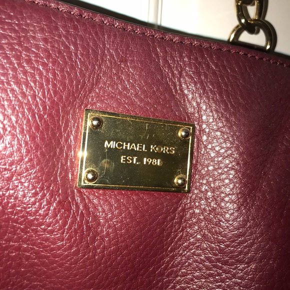 Michael kors purse - Picture 3 of 8